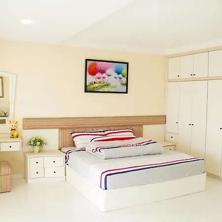 Crystal Studio Homestay